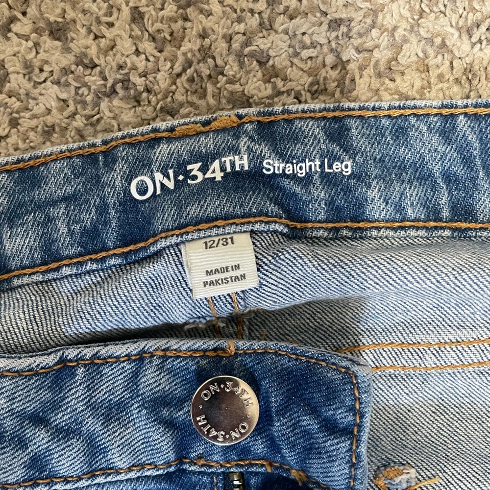 Old Navy OG Straight Leg Jeans - Picture 3 of 8